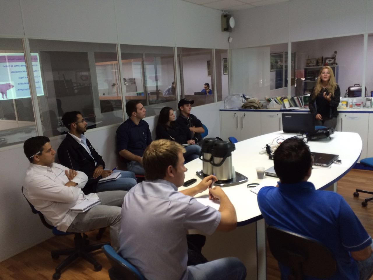 Vetanco e Tecsui realizam treinamento com equipe de nutrição Vetanco e Tecsui realizam treinamento com equipe de nutrição