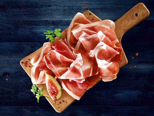 Conheça o processo de produção do Presunto Tipo Parma no Brasil