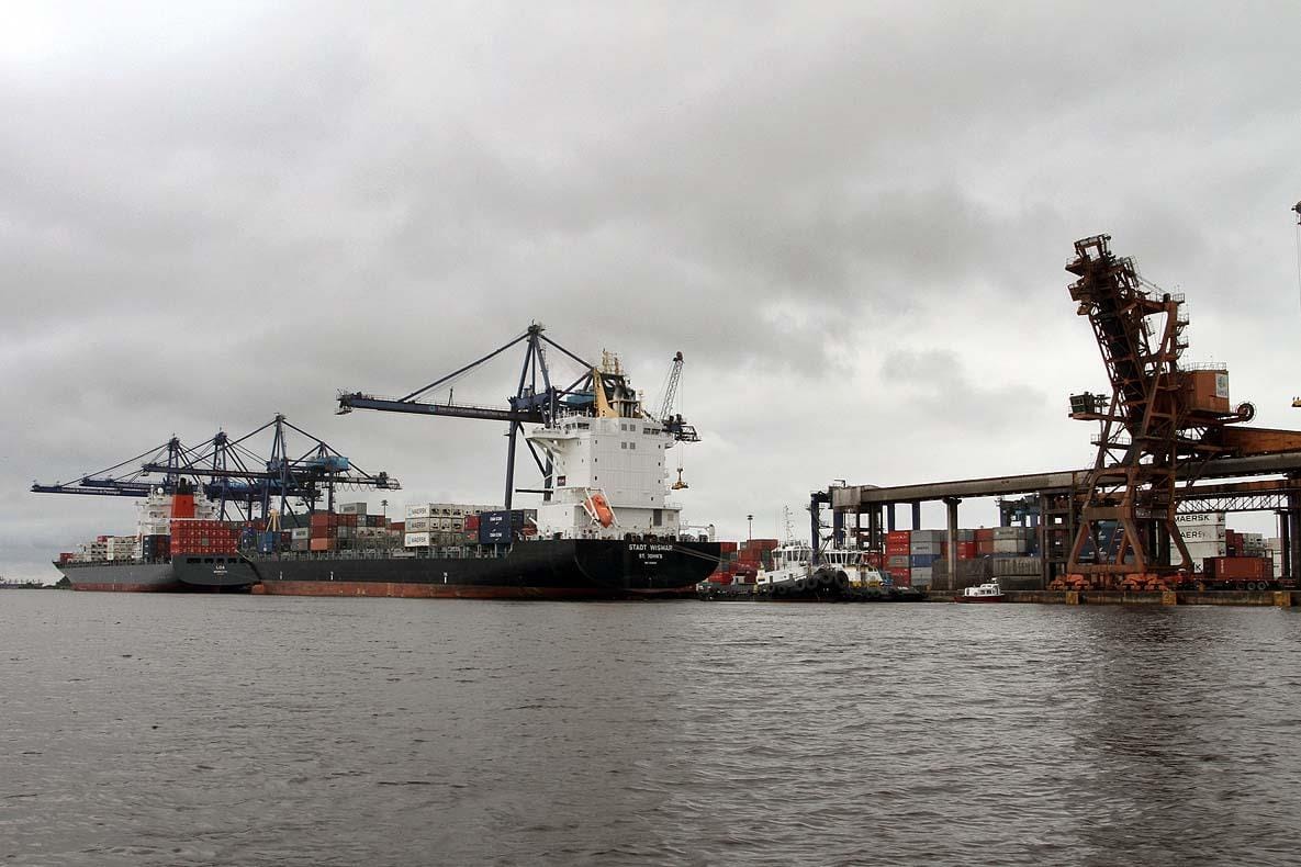 Intensidade dos ventos do ciclone subtropical deixa em alerta comunidade portuária paranaense