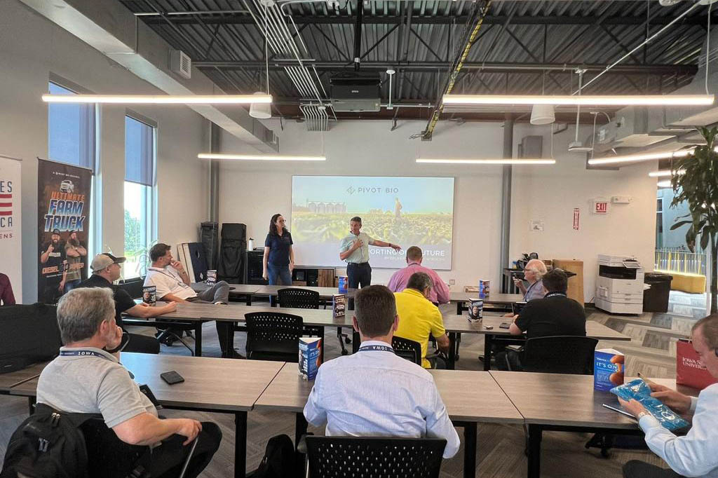 Comitiva do Paraná conhece iniciativas inovadoras do agronegócio em visita a Iowa