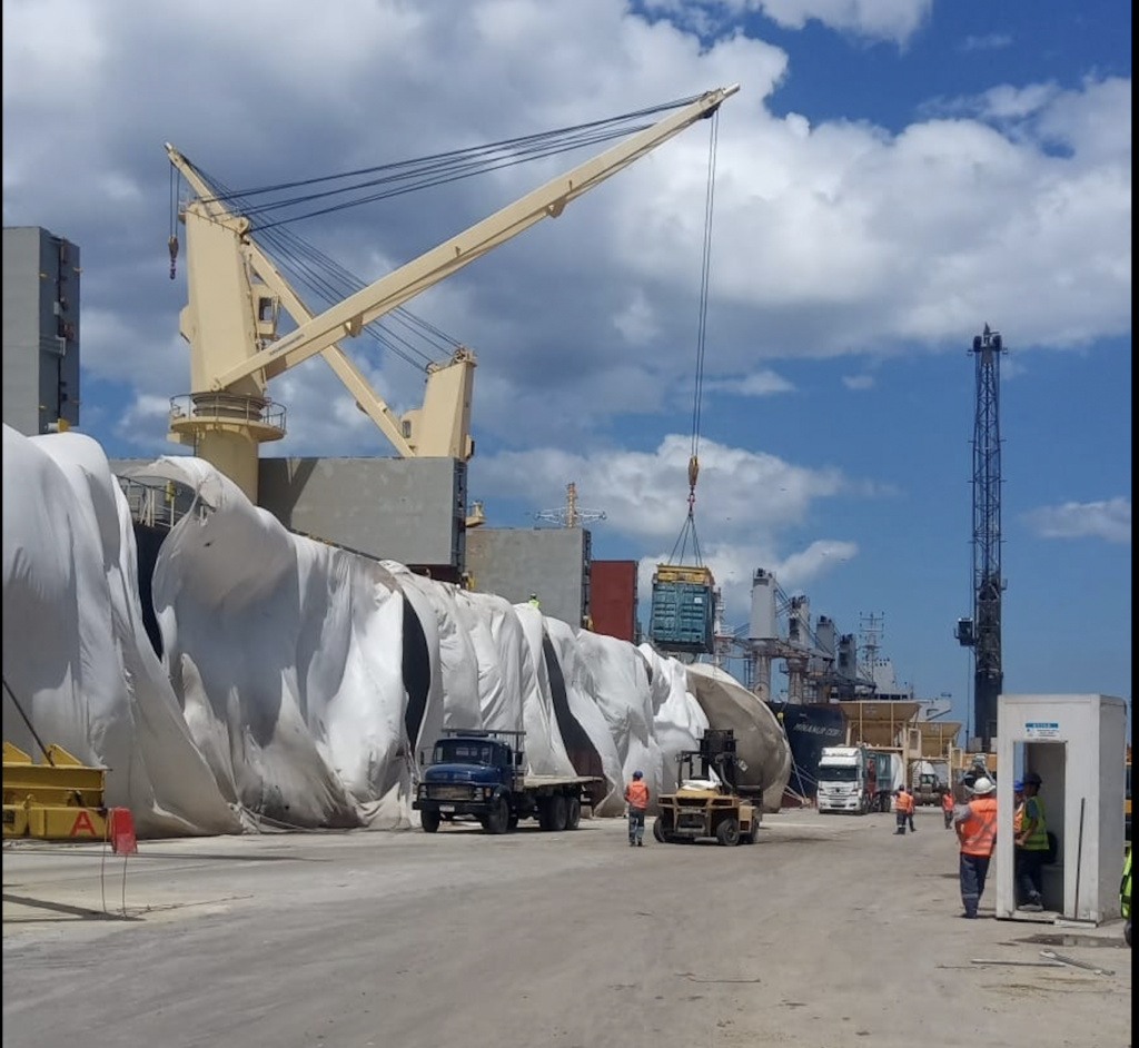 Porto Ponta do Félix realiza a segunda reexportação de fertilizantes