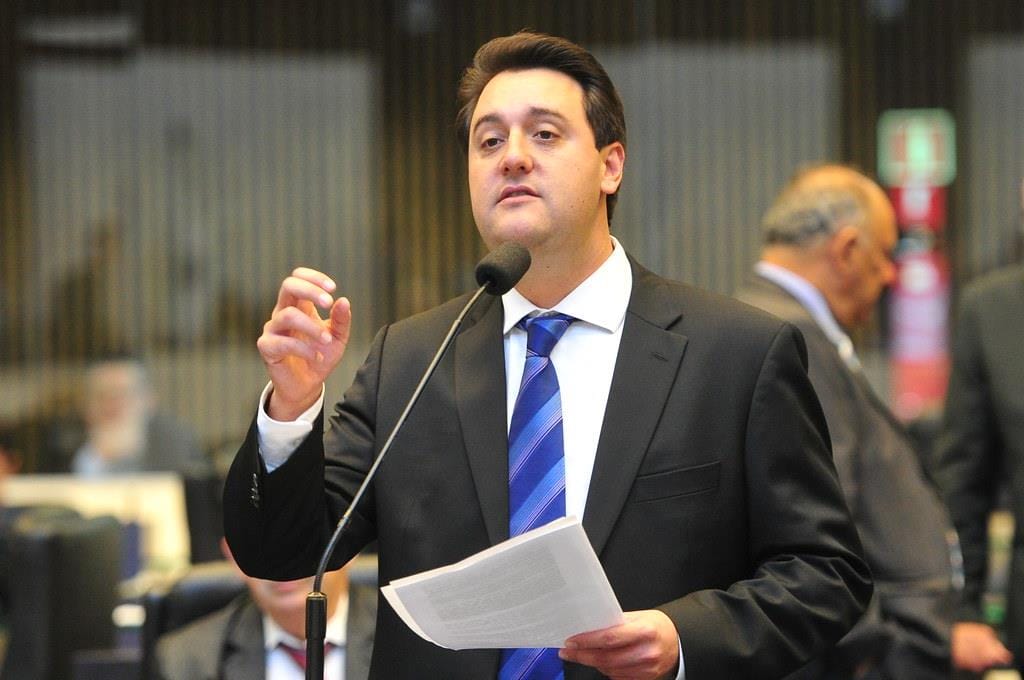 Governador do Paraná anuncia recondução dos diretores da Ferroeste, Invest, Fomento e BRDE