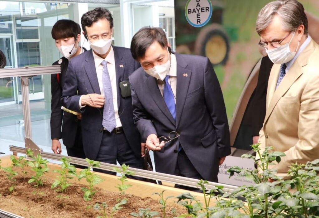 A Coreia e o IICA buscam parcerias para promover uma agricultura baixa em carbono e melhorar a qualidade de vida nas zonas rurais