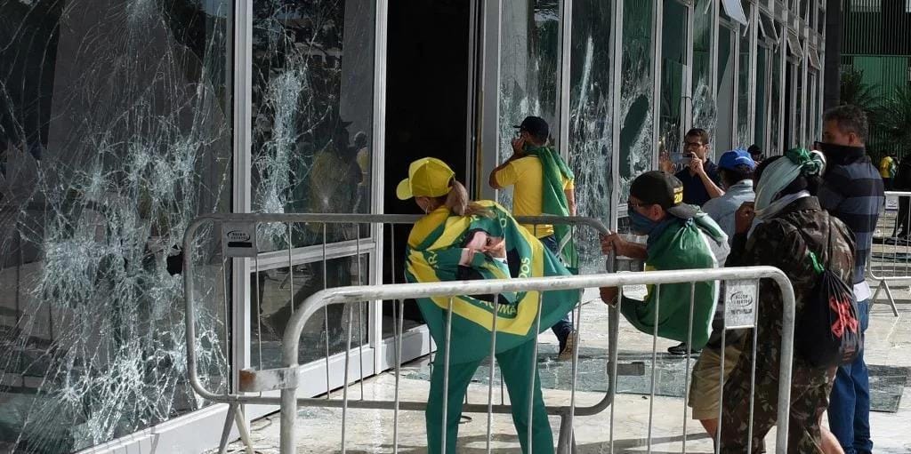 Frente Parlamentar da Agropecuária e lideranças políticas recriminam protestos no DF