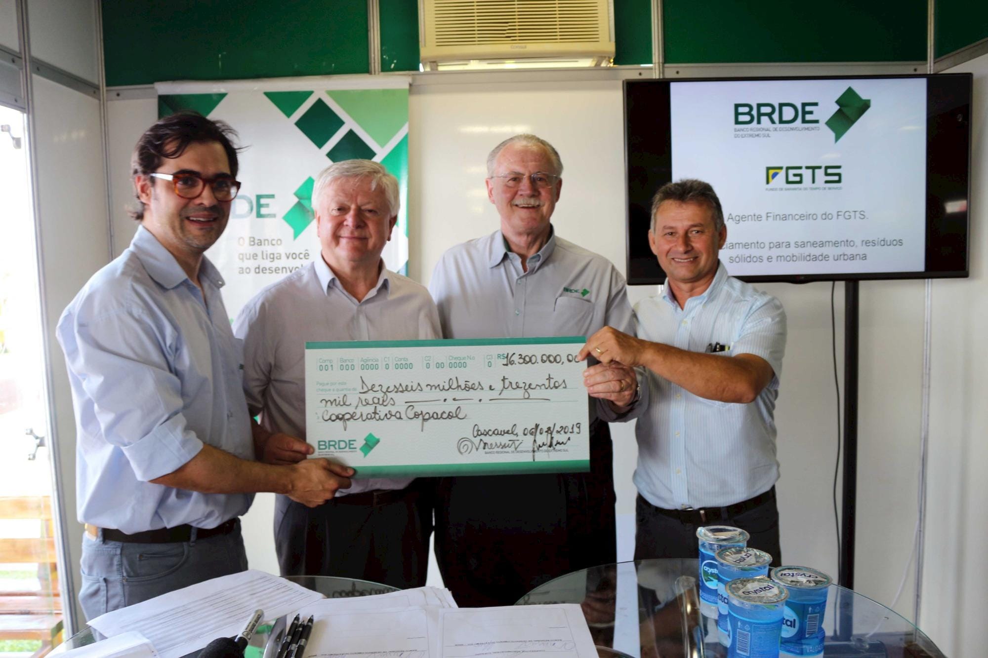 Copacol recebe R$ 50 milhões para ampliação do abate de aves