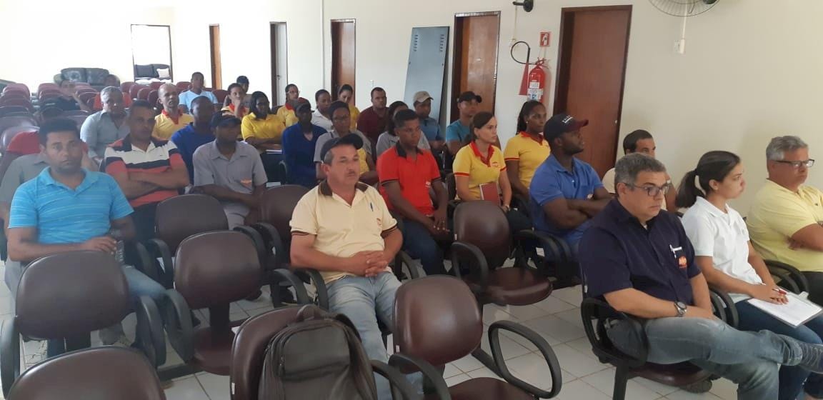Vetanco promove ciclo de palestras no Polo Avícola da Bahia Vetanco promove ciclo de palestras no Polo Avícola da Bahia