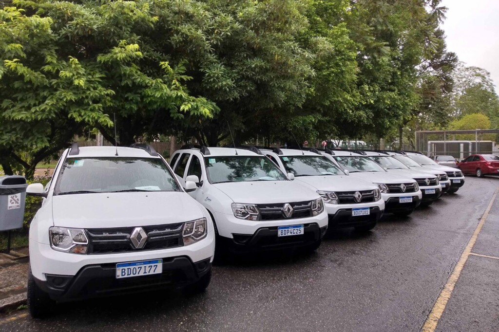 Adapar recebe 20 veículos para trabalho de defesa animal