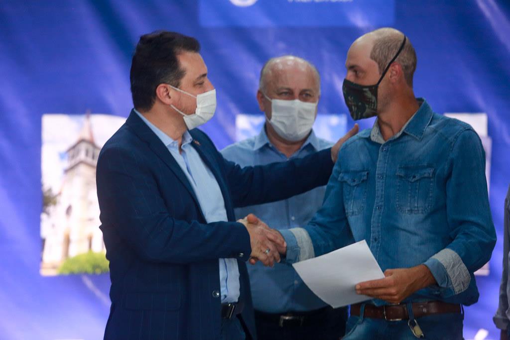 Governo de SC anuncia R$ 27,7 milhões em investimentos para Videira e região