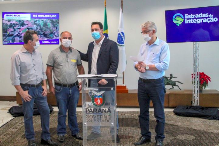 Governo do Paraná autoriza pavimentação de mais 36 quilômetros de estradas rurais