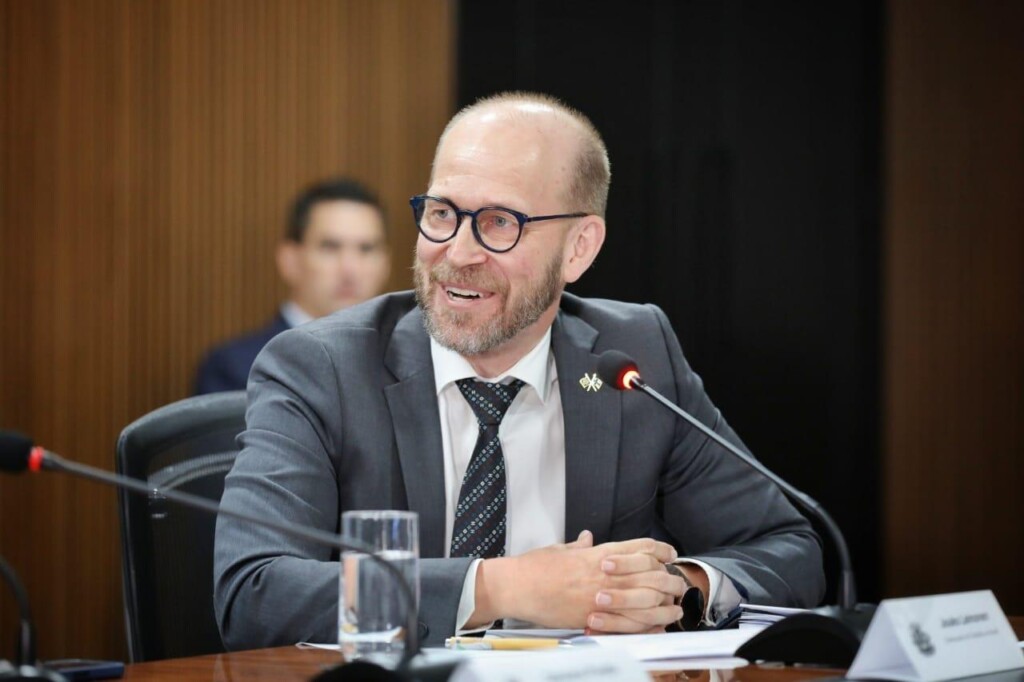 Embaixador da Finlândia destaca metas ambiciosas do MT na preservação ambiental