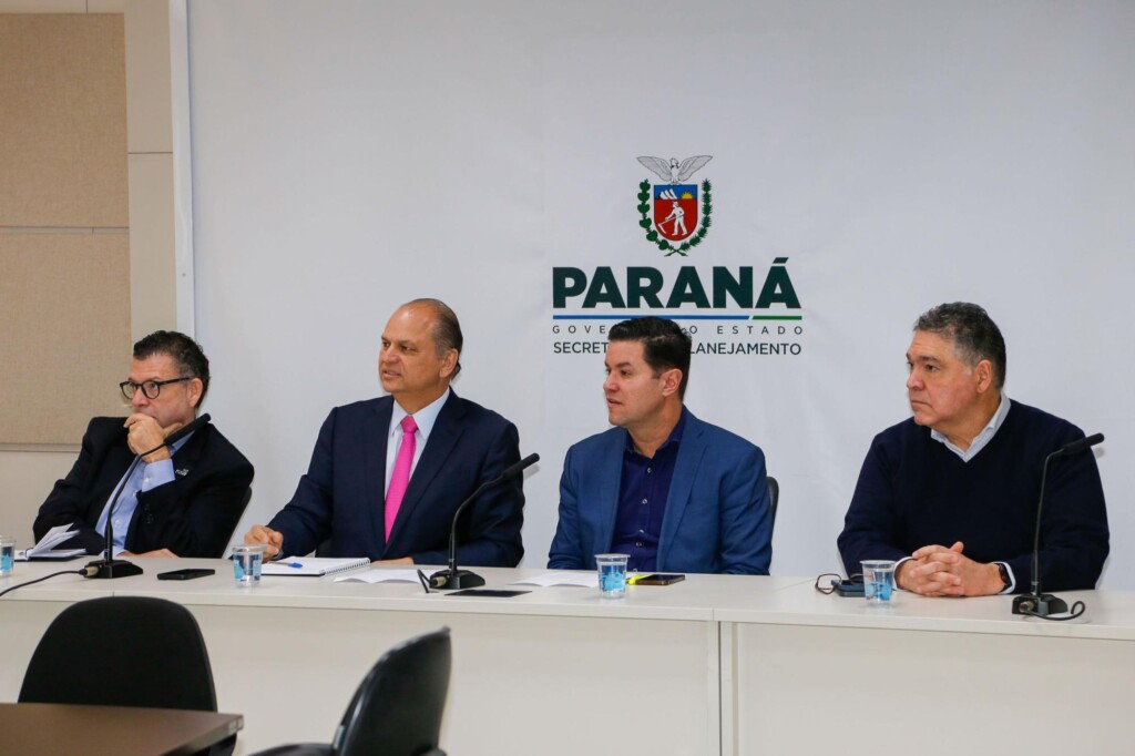 Governo do PR vai coordenar instalação de biodigestores para expandir a produção de proteínas animais