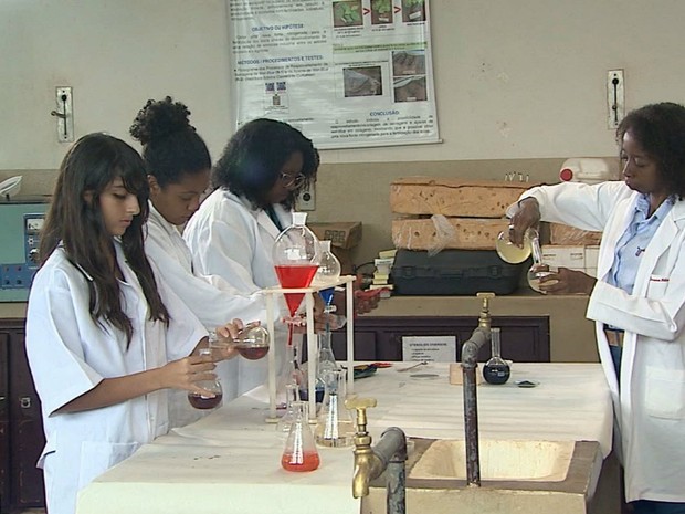 Grupo cria fórmula que faz biodiesel com retalhos de couro em Franca, SP