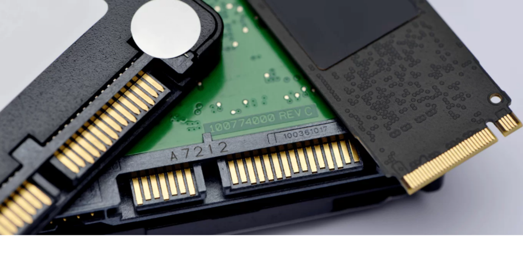 Estudo mostra que SSDs emitem 2 vezes mais carbono que os HDs