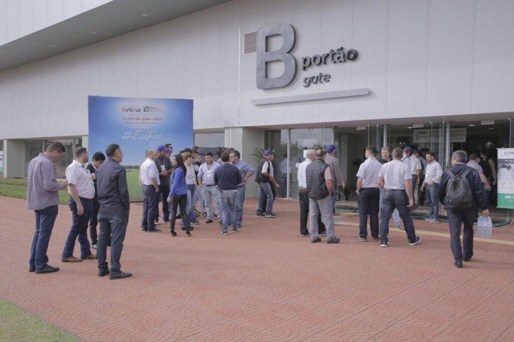 Governo do Paraná autoriza eventos presenciais de até 500 pessoas e inicia retomada