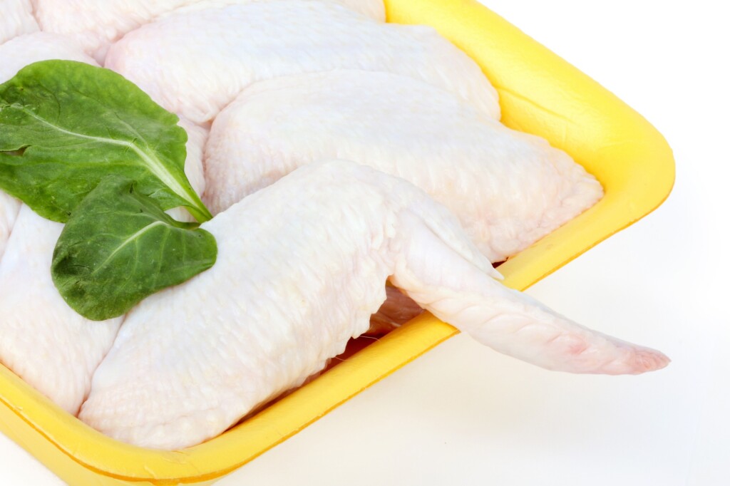 Demanda maior deu sustentação aos preços da carcaça de frango no atacado