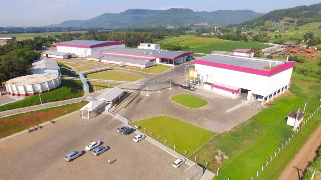 Dália Alimentos conquista licença para instalação de caldeira na unidade frigorífica de frangos