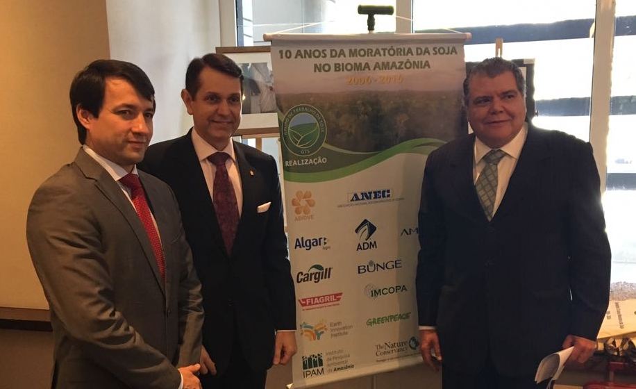 Mercado mundial precisa valorizar mais os alimentos brasileiros, diz ministro interino