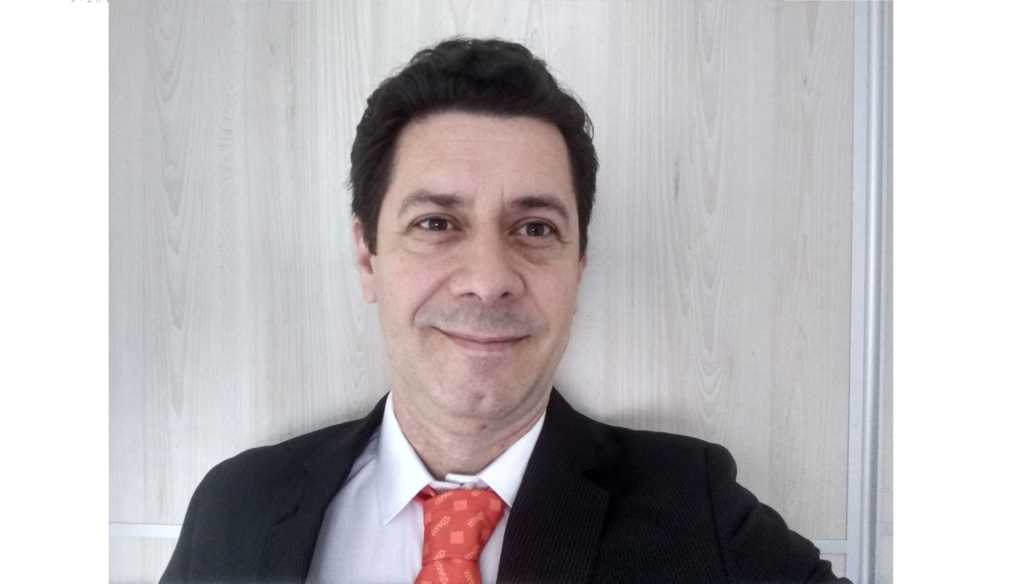 Simpósio da ACAV discute diagnósticos diferenciais de doenças em aves