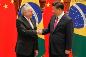 “Brasil não fez o dever de casa para agregar valor às exportações para a China”, diz analista