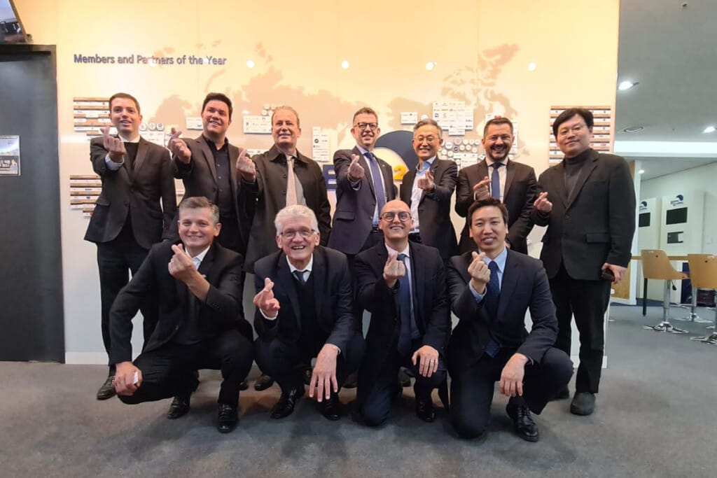 Indústria sul-coreana assina memorando para instalar fábrica em Ivaiporã (PR)