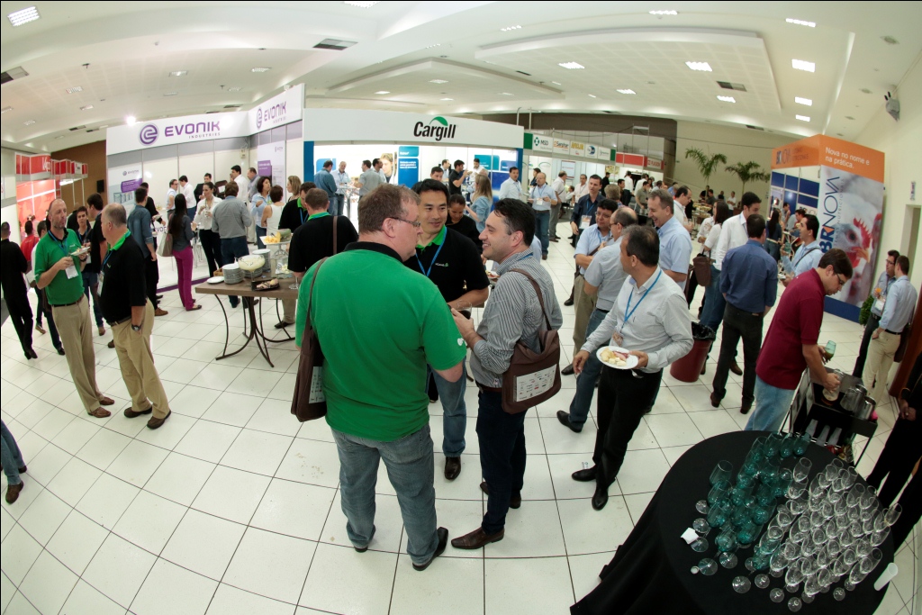 Encontro técnico discute desafios do mercado e expectativas para a avicultura nacional