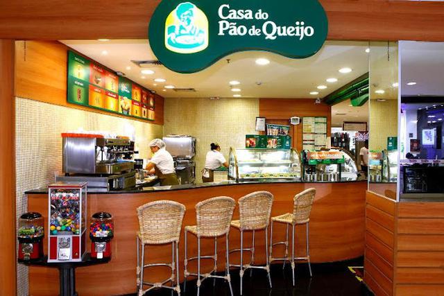 Casa do Pão de Queijo assume compromisso de comprar apenas ovos livres de gaiolas