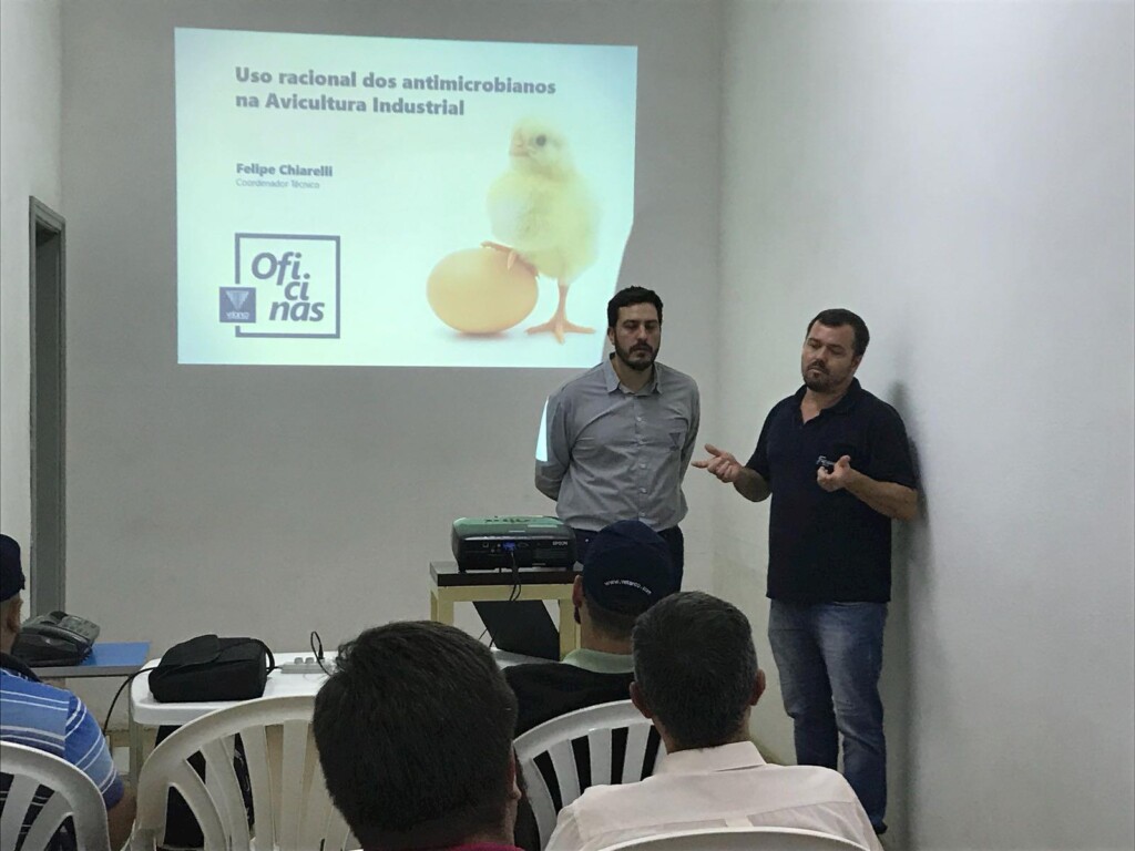 Vetanco realiza palestras técnicas para equipe da Frangoeste