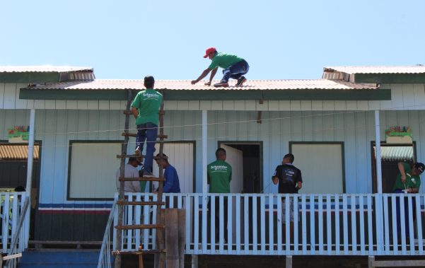 Escolas isoladas na Amazônia ganham sistema de energia solar