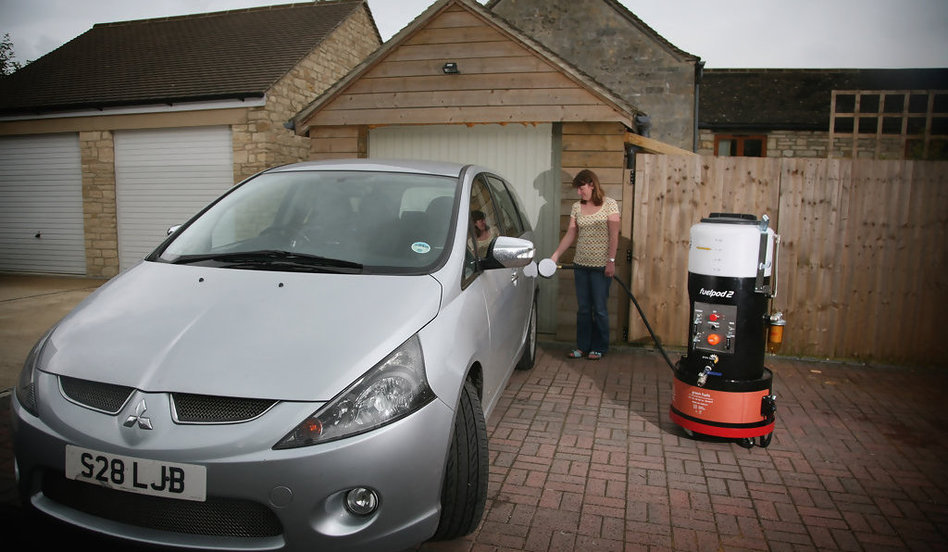 Máquina doméstica transforma óleo usado em biocombustível