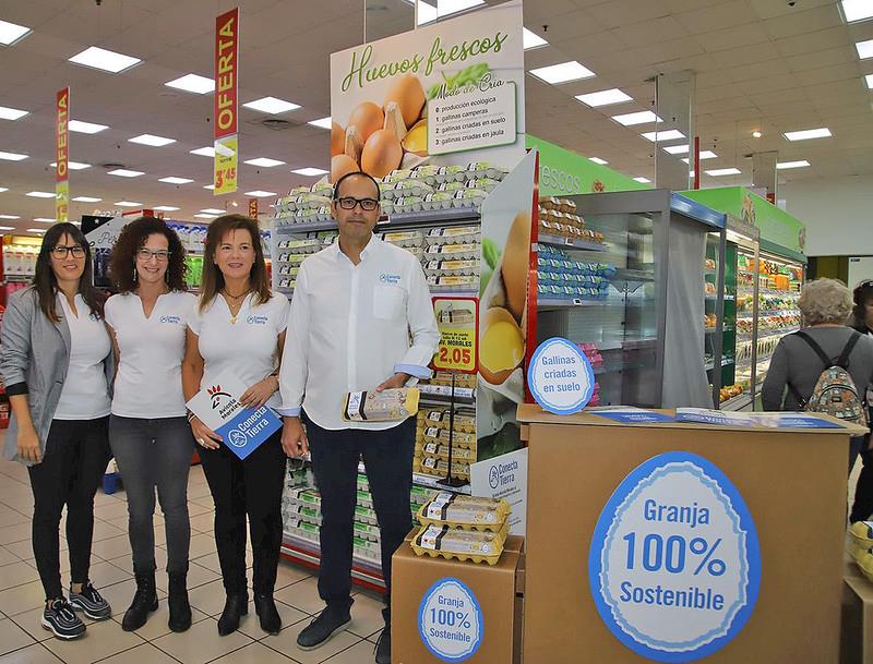 Los primeros huevos de Canarias producidos en Granja Cero Emisiones