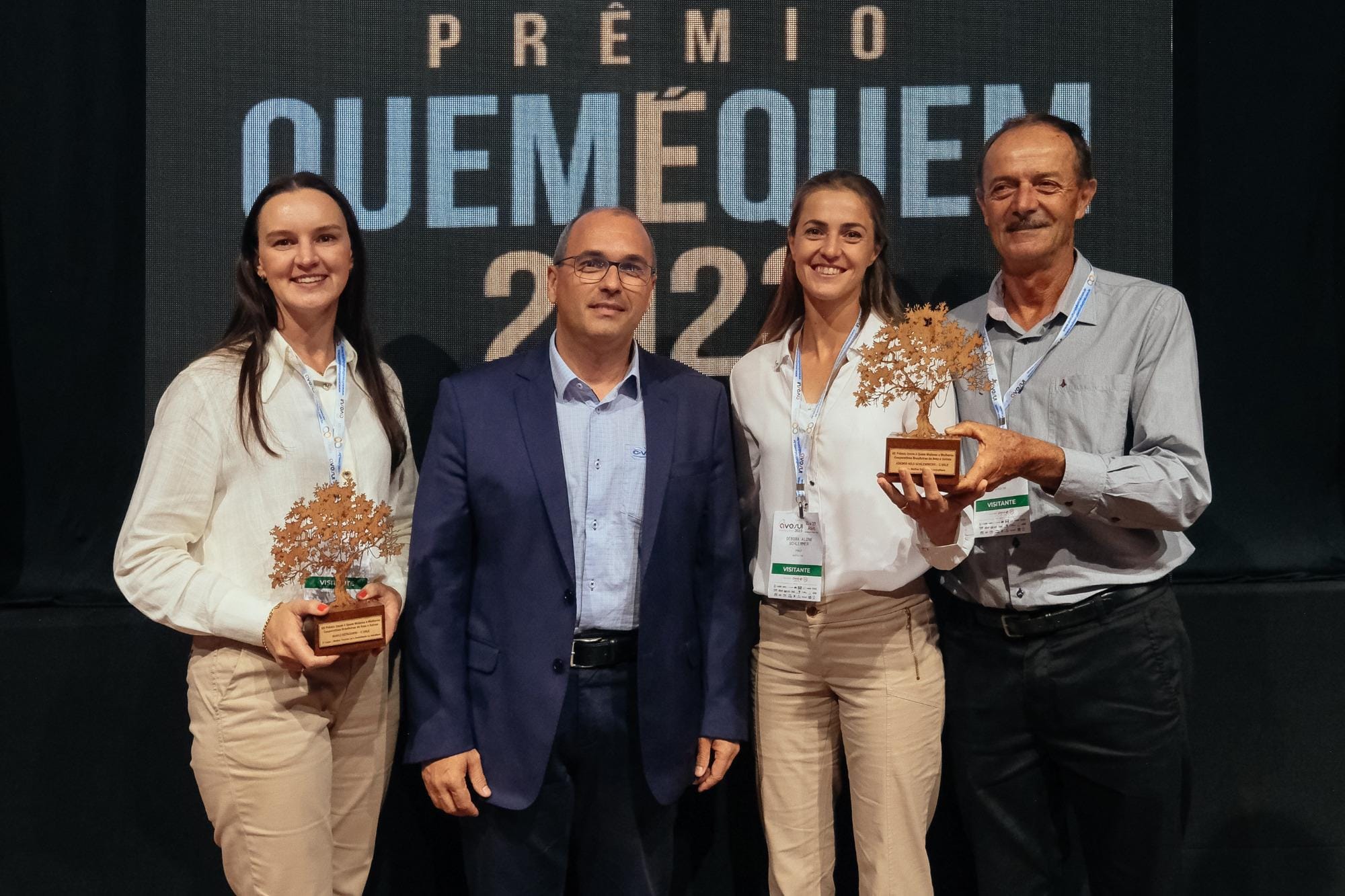 Avicultura da C.Vale recebe prêmio nacional Avicultura da C.Vale recebe prêmio nacional