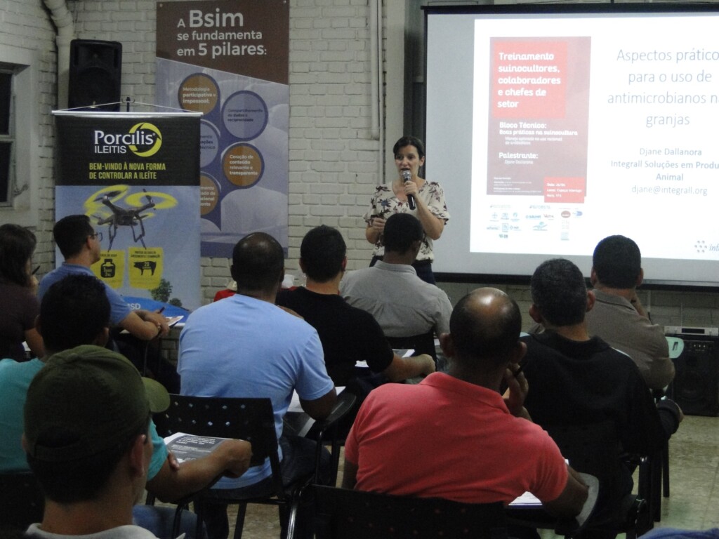 Palestra da Assuvap esclarece a importância do uso consciente dos antimicrobianos