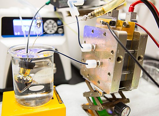 Bateria para energia renovável inspirada nas vitaminas