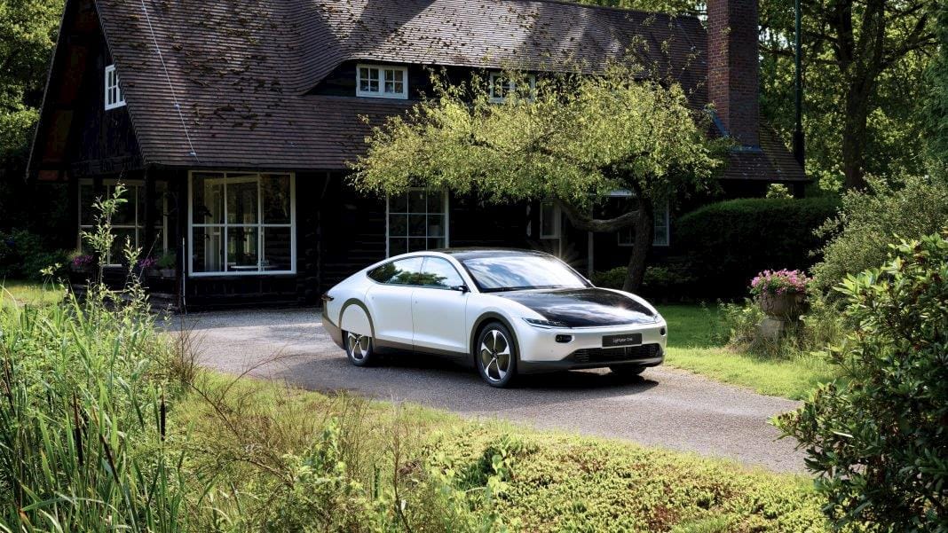 Carro solar e elétrico vai de São Paulo a Florianópolis com única carga Carro solar e elétrico vai de São Paulo a Florianópolis com única carga