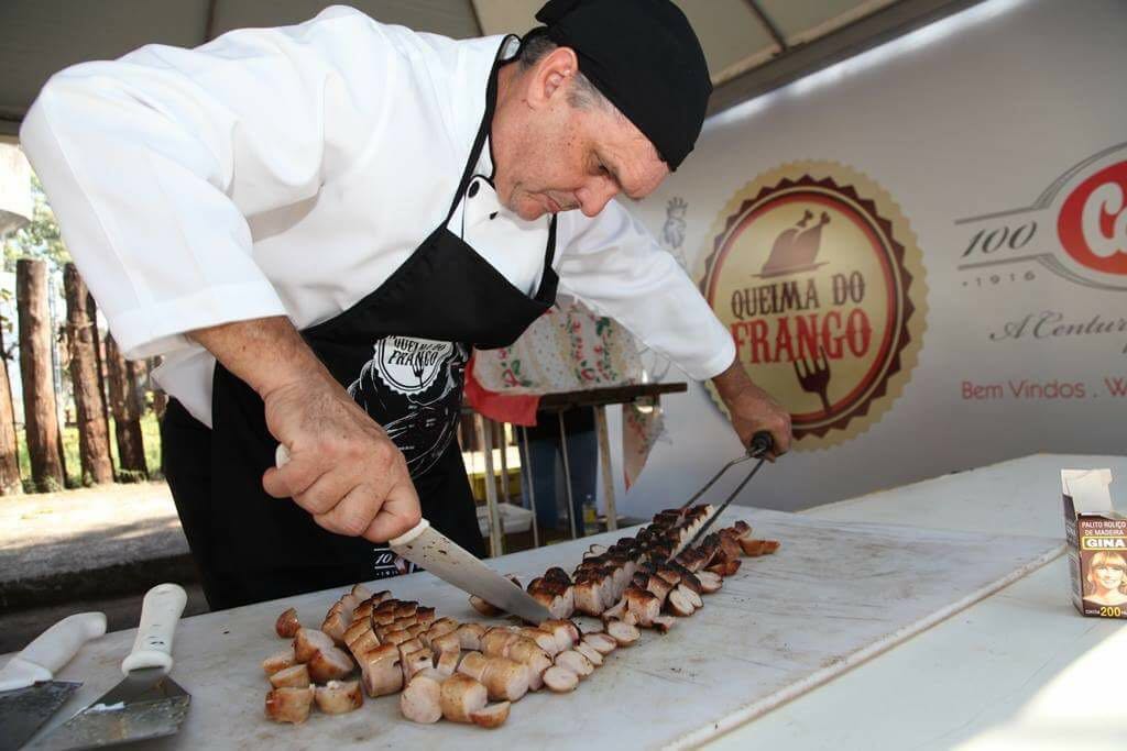 Cobb-Vantress promove 2ª Queima do Frango em São José do Rio Preto