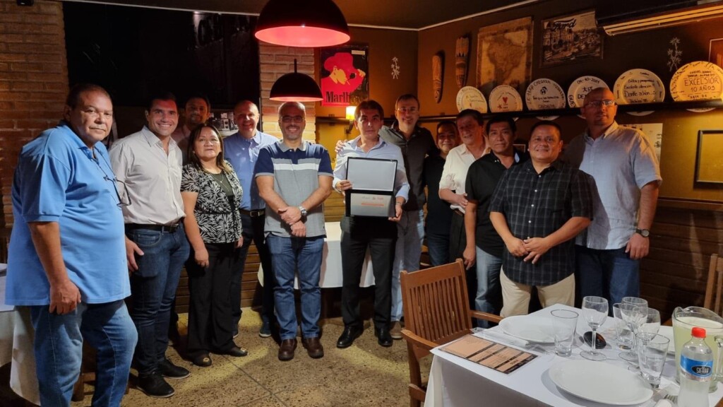 Aviagen premia Avícola Sofia pelos resultados alcançados com o Ross 308 AP