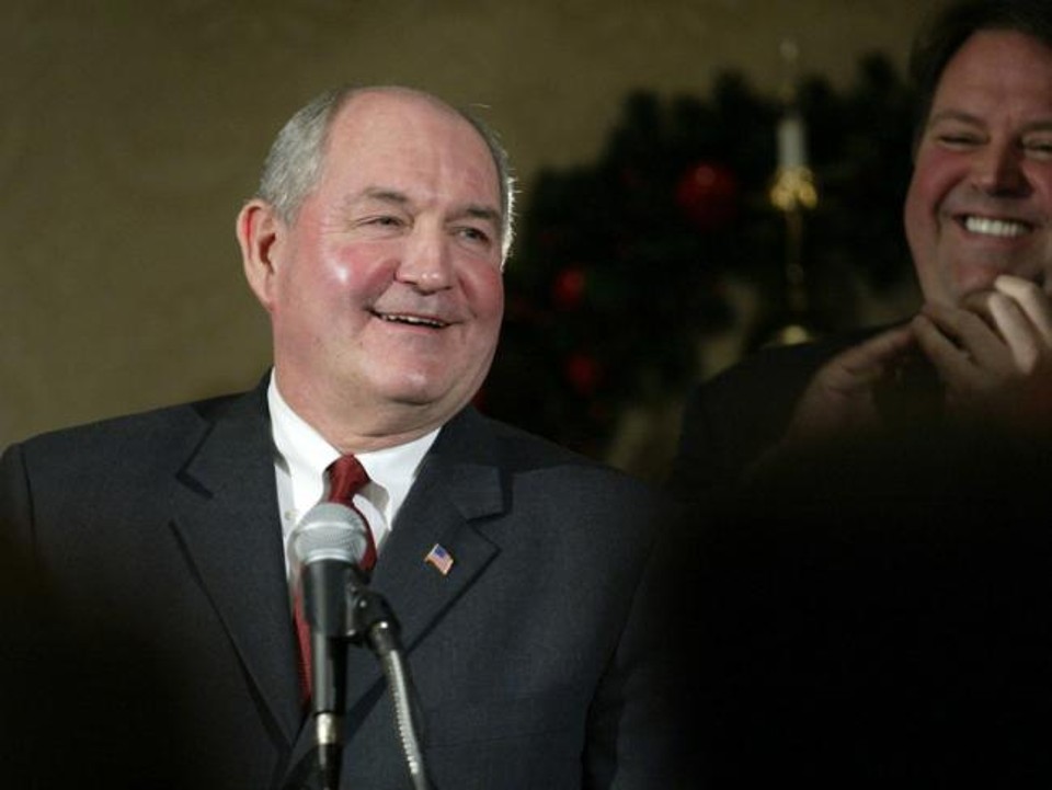 Trump escolhe ex-governador da Georgia para secretário da Agricultura