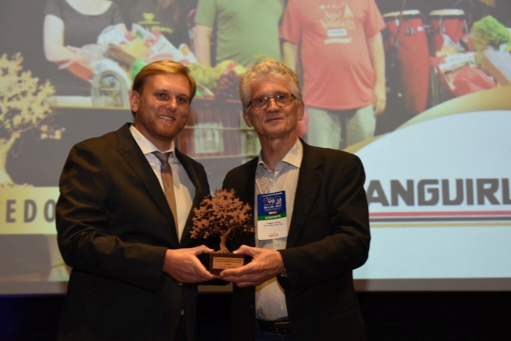 Languiru laureada entre cooperativas brasileiras de aves e suínos