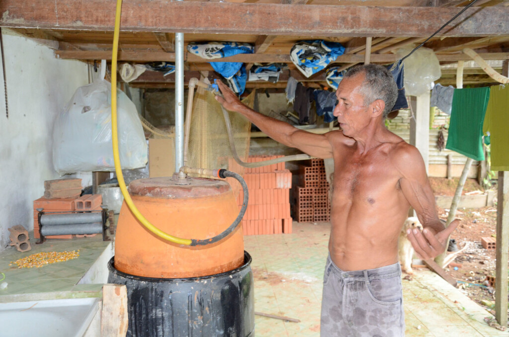 Projeto de biodigestor em Cruzeiro do Sul começa a transformar a realidade rural