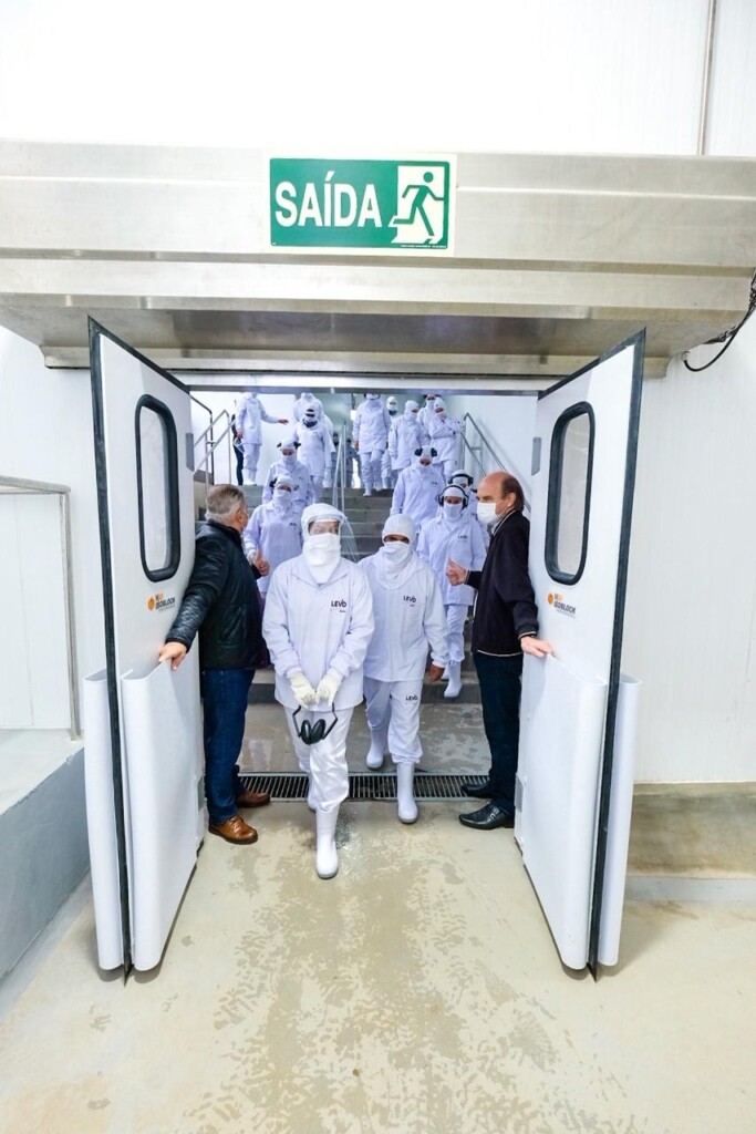 Frigorífico da Plusval entra em operação em Umuarama