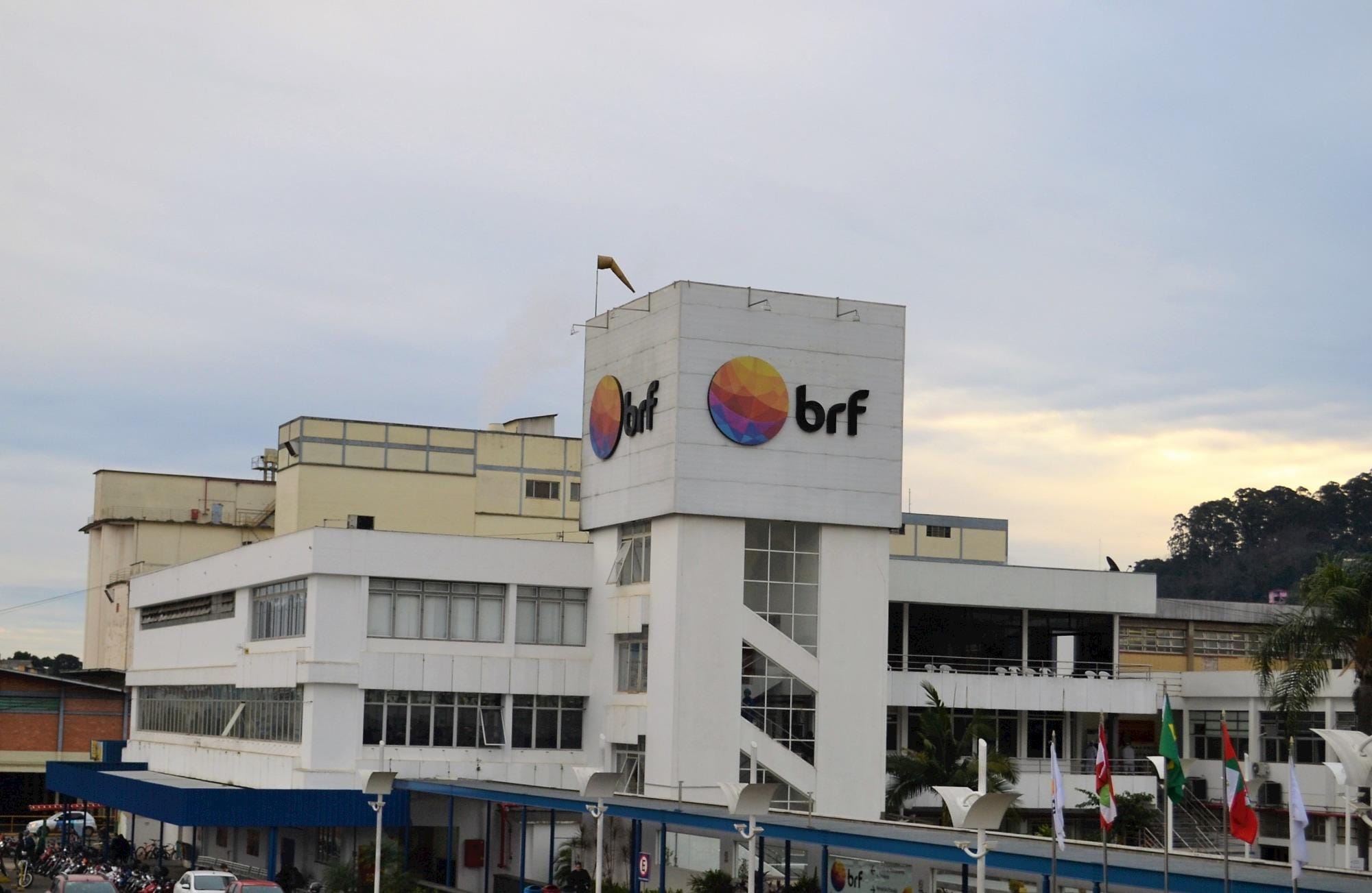 BRF abre 4 mil vagas de trabalho para demandas de fim de ano