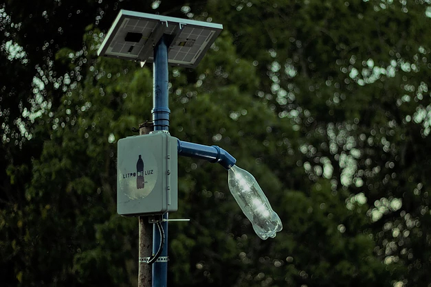 Litro de Luz firma parceria com Neosolar