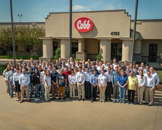 Cobb-Vantress realiza 19ª Escola Técnica Mundial