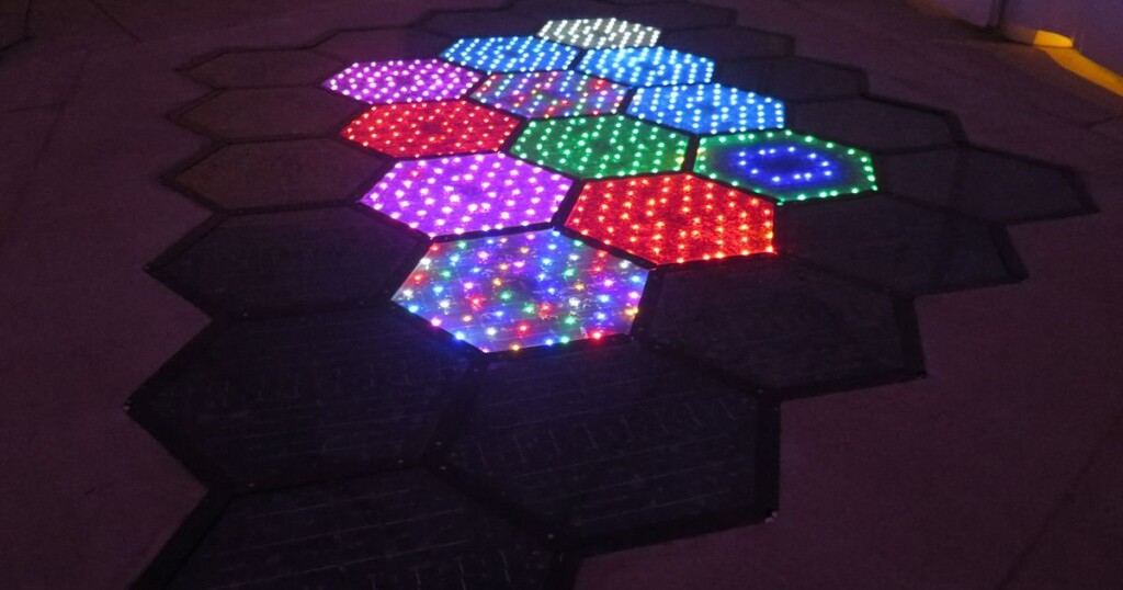 EUA realiza primeiro teste público de ‘estradas solares’