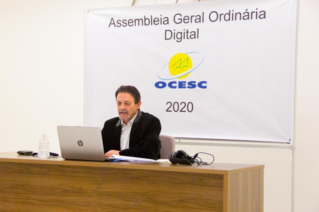 Luiz Vicente Suzin é reeleito presidente da OCESC