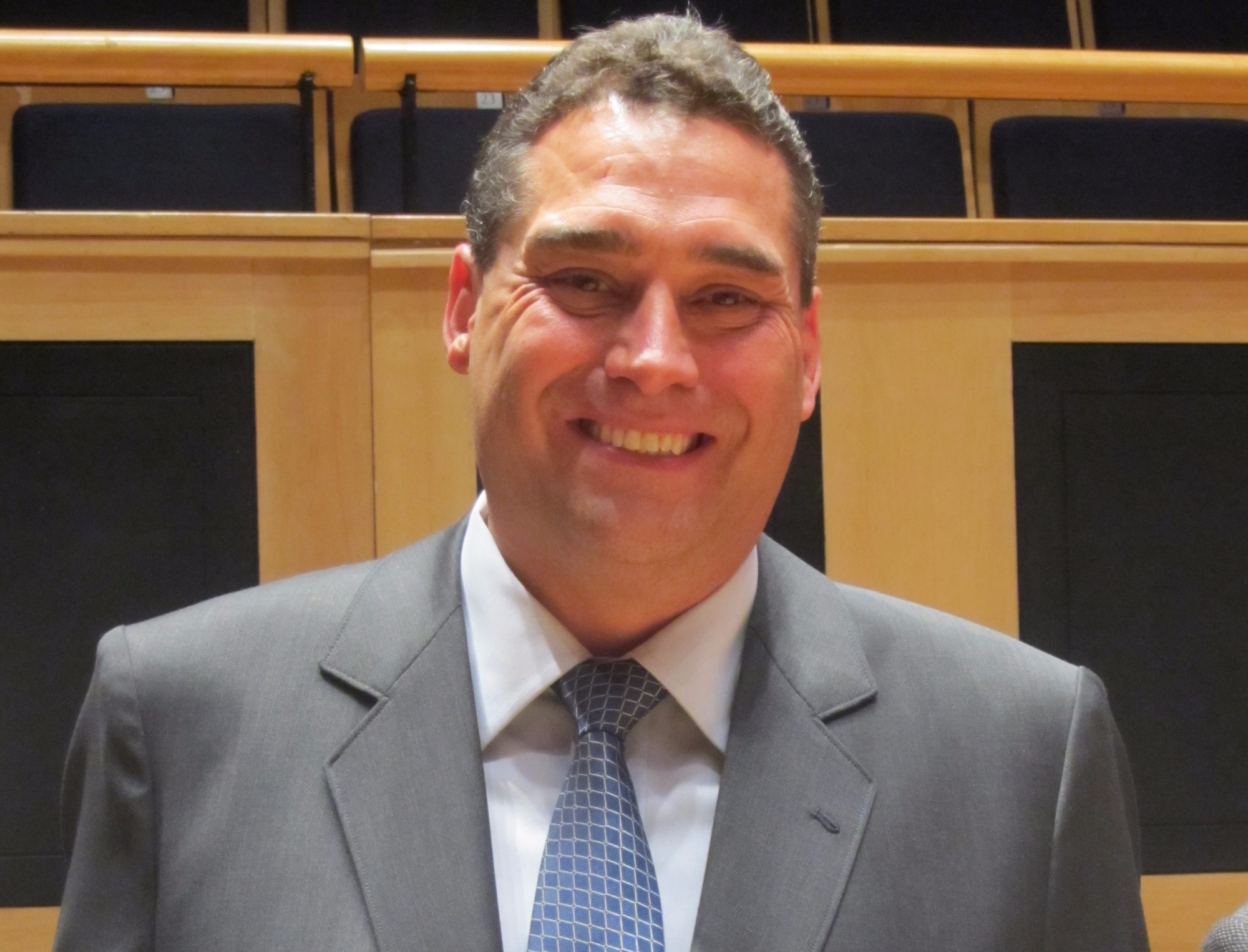 Stefan Mihailov recebe homenagem da Unesp