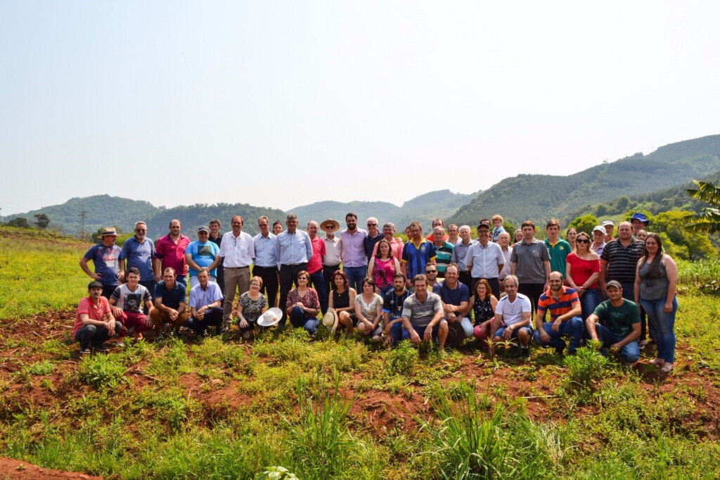 Marques de Souza recebe área para implementação de Condomínio de Aves