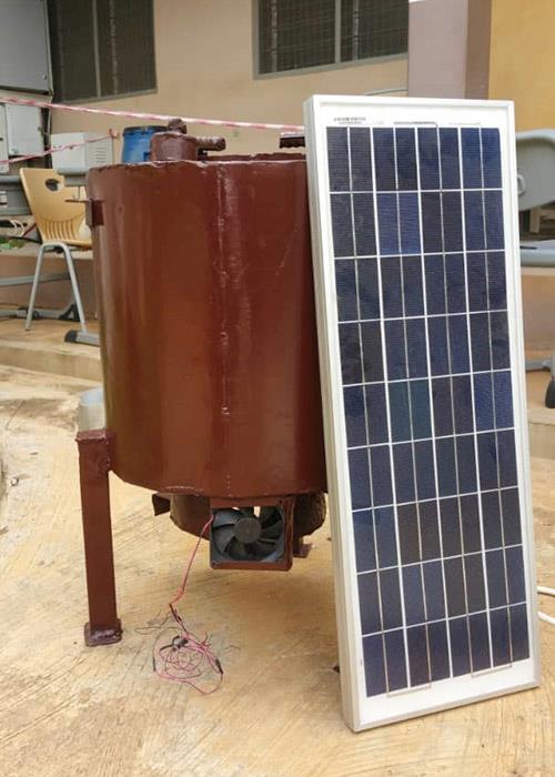 Fogão movido à biomassa melhora a vida de comunidades africanas