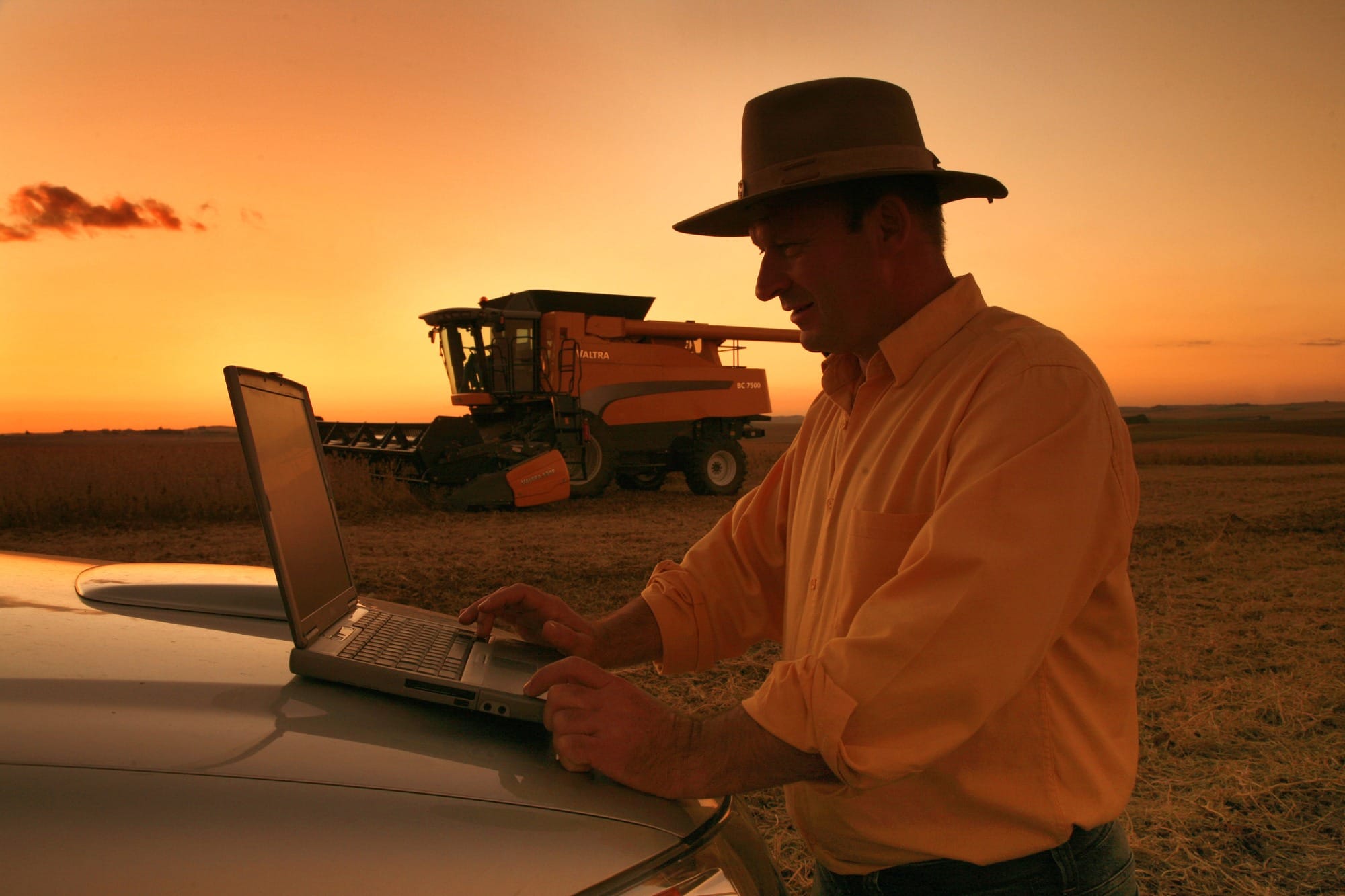 Tecnologias digitais tornaram as “Smart Farms” o padrão produtivo no futuro