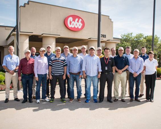 Cobb-Vantress Brasil leva clientes para conhecerem a sede no Arkansas
